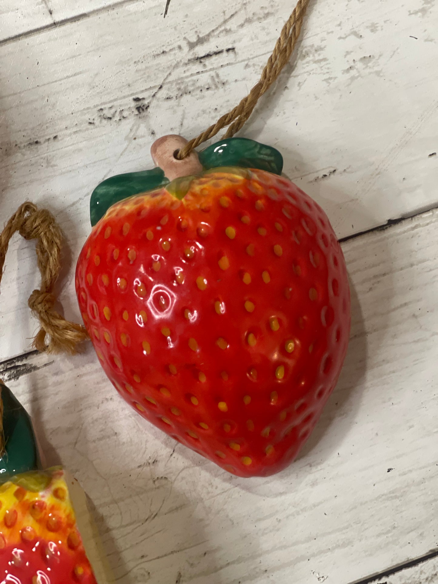 Vintage Strawberry Measuring Cup Set