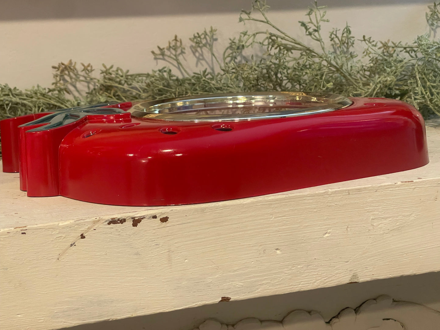Retro Strawberry Clock