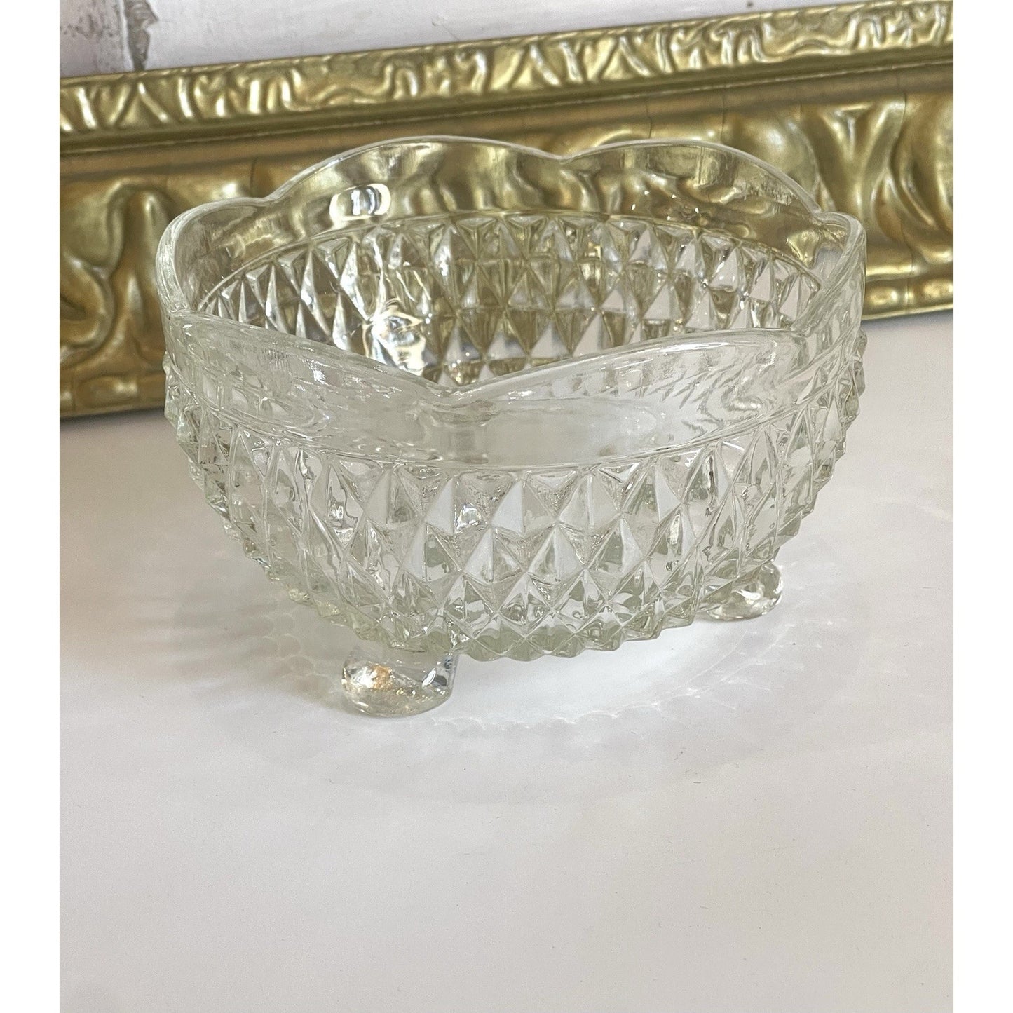 Vintage Indiana Glass Diamond Point Clear Crystal Footed Scalloped Edge Bowl EUC