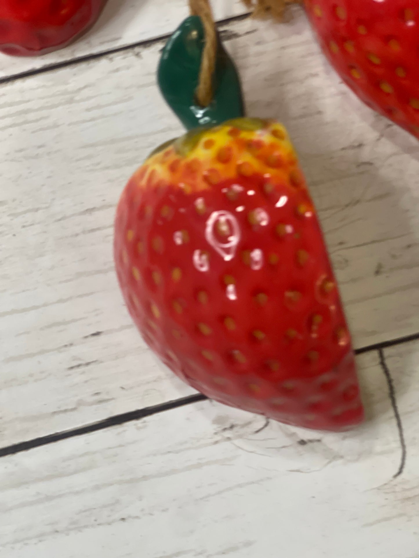 Vintage Strawberry Measuring Cup Set