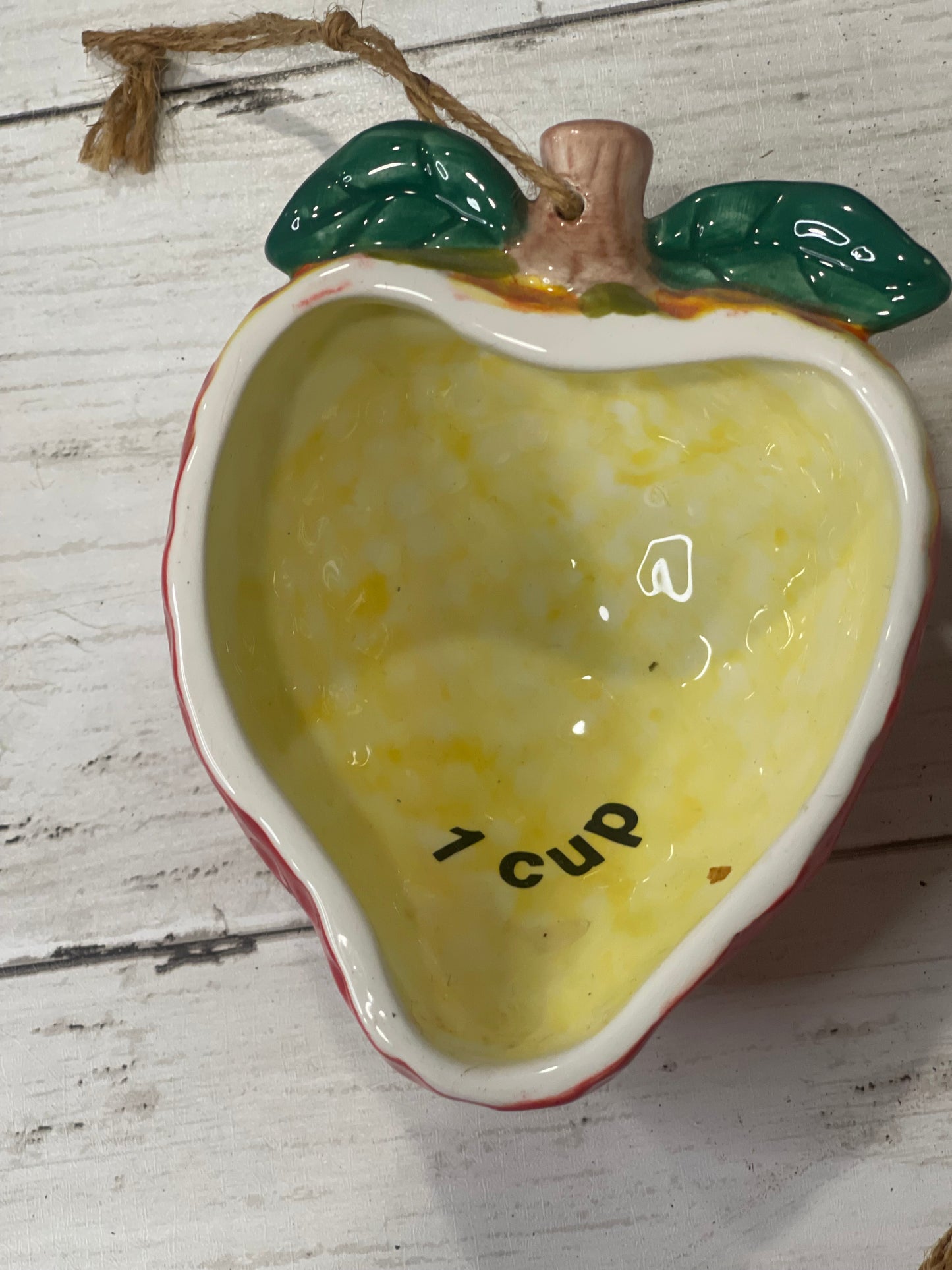 Vintage Strawberry Measuring Cup Set