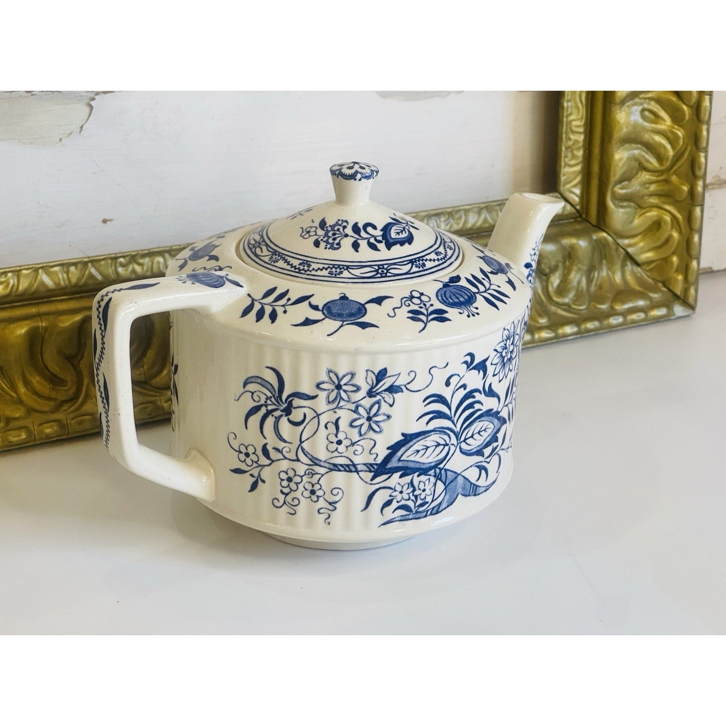 Blue and White Sadler Onion Teapot Staffordshire England | Teapot and Lid | EUC