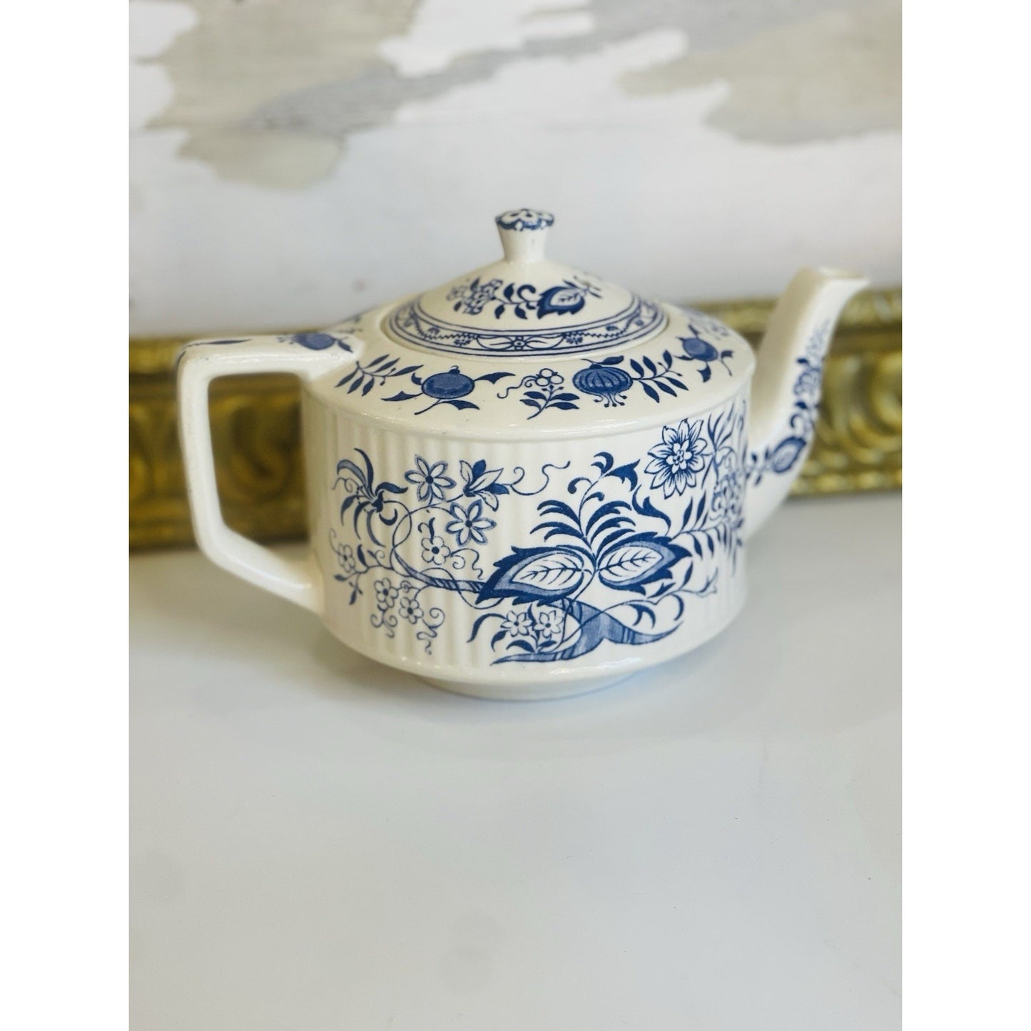 Blue and White Sadler Onion Teapot Staffordshire England | Teapot and Lid | EUC