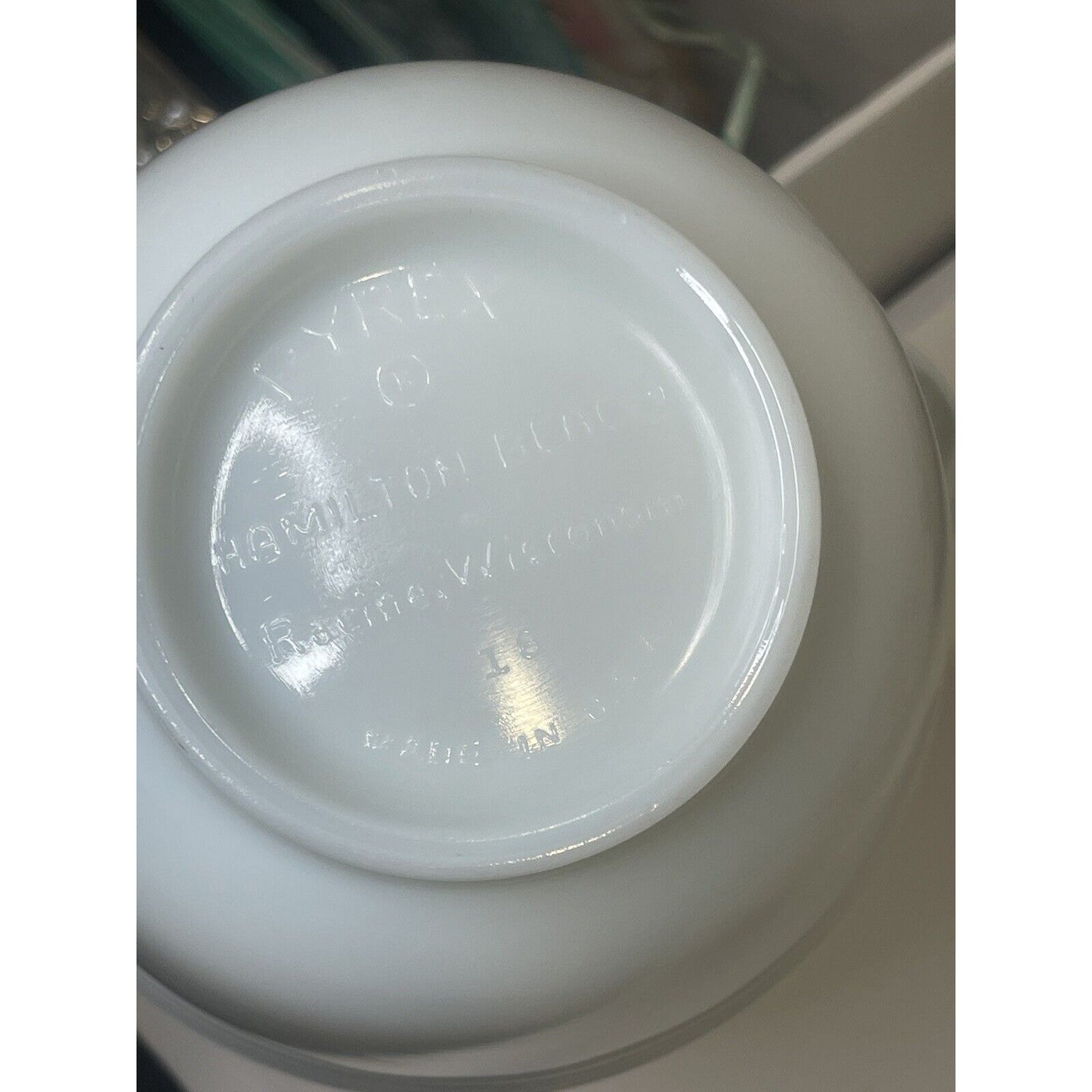 Pyrex Hamilton Beach #26 +#18 White Milk Glass Ribbed Mixing & Spouted Bowl Set