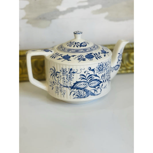 Blue and White Sadler Onion Teapot Staffordshire England | Teapot and Lid | EUC